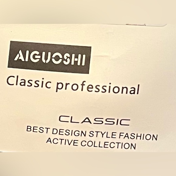 Women's Denim Vest with Zipper Pockets, Size Medium - Picture 5 of 5